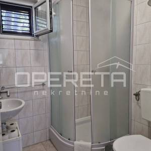 Odličan apartman za odmor i turistički najam u Lumbardi
