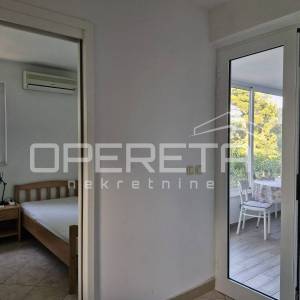 Odličan apartman za odmor i turistički najam u Lumbardi