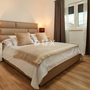 OMIŠ (OKOLICA) - Luksuzna vila na atraktivnoj lokaciji s predivnim pogledom na more