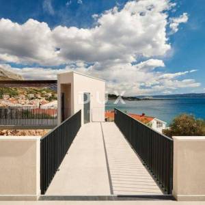 OMIŠ (OKOLICA) - Luksuzna vila na atraktivnoj lokaciji s predivnim pogledom na more