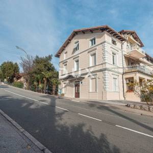 Opatija, centar, dvosobni stan, najam, 51m2, 300m od mora 
