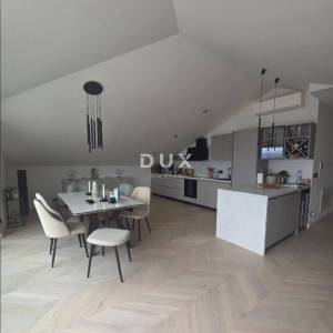 OPATIJA, CENTAR- penthouse 218,82m², DB+3S, s panoramskim pogledom na more 200m od plaže - S9