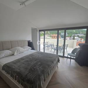 OPATIJA, CENTAR- penthouse 218,82m², DB+3S, s panoramskim pogledom na more 200m od plaže - S9
