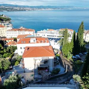 OPATIJA, CENTAR- penthouse 218,82m², DB+3S, s panoramskim pogledom na more 200m od plaže - S9