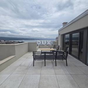 OPATIJA, CENTAR- penthouse 218,82m², DB+3S, s panoramskim pogledom na more 200m od plaže - S9