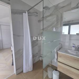 OPATIJA, CENTAR- penthouse 218,82m², DB+3S, s panoramskim pogledom na more 200m od plaže - S9