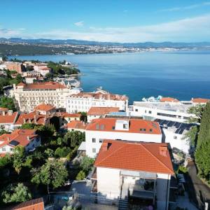 OPATIJA, CENTAR- penthouse 218,82m², DB+3S, s panoramskim pogledom na more 200m od plaže - S9
