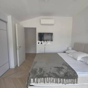 OPATIJA, CENTAR- penthouse 218,82m², DB+3S, s panoramskim pogledom na more 200m od plaže - S9