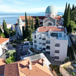 OPATIJA, CENTAR- penthouse 218,82m², DB+3S, s panoramskim pogledom na more 200m od plaže - S9