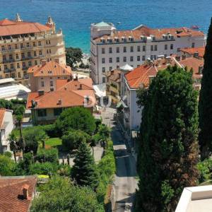 OPATIJA, CENTAR - perfektan stan za dugoročni najam u novogradnji u centru Opatije, PRILIKA!