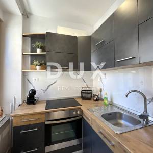 Opatija, centar, stan s dva apartmana, 70 m²