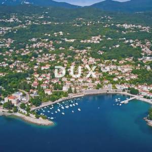 OPATIJA, DOBREĆ - 3 starine s prostranom okućnicom i puno potencijala za uređenje, 4747m2
