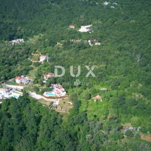 OPATIJA, DOBREĆ - Građevinsko zemljište s panoramskim pogledom na more i cijeli zaljev, 2088m2