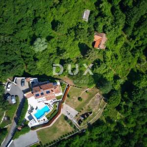 OPATIJA, DOBREĆ - Građevinsko zemljište s dodatnom zelenom parcelom, oaza mira i prirode, 20.550m2