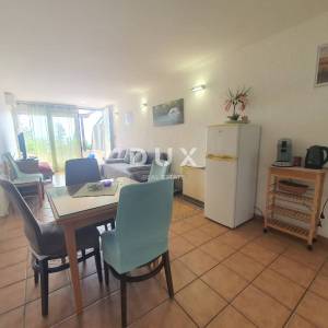 Opatija, Ičići, stan, 62m2, drugi red do mora