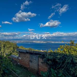 OPATIJA, LOVRAN - Prekrasna starina s panoramskim pogledom i 1800m2 zemljišta