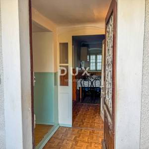 OPATIJA, LOVRAN - Prekrasna starina s panoramskim pogledom i 1800m2 zemljišta