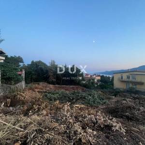 OPATIJA, MATULJI- građevinsko zemljište 1334m2 s pogledom na more za stambenu zgradu– stanove ili poslovno- stambenu zgradu/ ob...