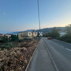 OPATIJA, MATULJI- građevinsko zemljište 680m2 s pogledom na more za stambenu zgradu– stanove ili poslovno- stambenu zgradu/ obi...