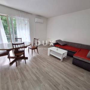 OPATIJA, MATULJI- namješten stan 64m2, DB+2S, prizemlje u blizini svih sadržaja 
