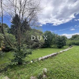 OPATIJA, MATULJI - novija gradnja s tri stambene jedinice