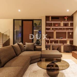 OPATIJA, MOŠĆENIČKA DRAGA - luksuzna vila s bazenom na vrh poziciji s panoramskim pogledom na more