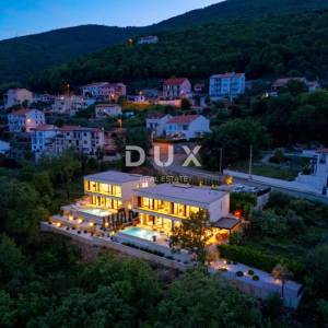 OPATIJA, MOŠĆENIČKA DRAGA - luksuzna vila s bazenom na vrh poziciji s panoramskim pogledom na more