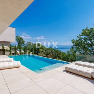 OPATIJA, MOŠĆENIČKA DRAGA - luksuzna vila s bazenom na vrh poziciji s panoramskim pogledom na more