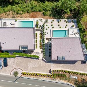 OPATIJA, MOŠĆENIČKA DRAGA - luksuzna vila s bazenom na vrh poziciji s panoramskim pogledom na more