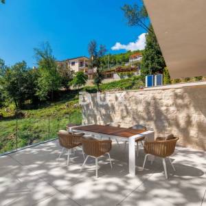OPATIJA, MOŠĆENIČKA DRAGA - luksuzna vila s bazenom na vrh poziciji s panoramskim pogledom na more