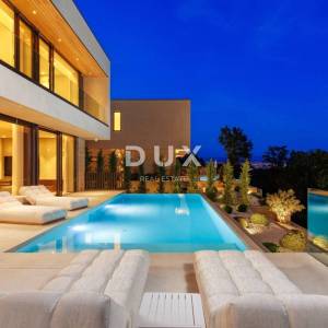 OPATIJA, MOŠĆENIČKA DRAGA - luksuzna vila s bazenom na vrh poziciji s panoramskim pogledom na more