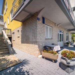 OPATIJA, OPRIČ - Apartmanska kuća za prodaju