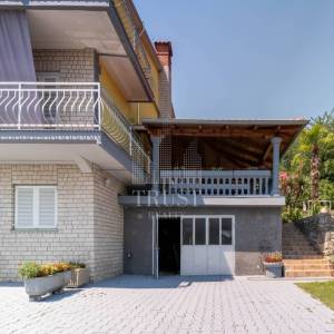 OPATIJA, OPRIČ - Apartmanska kuća za prodaju