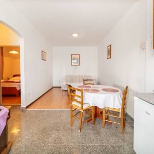 OPATIJA, OPRIČ - Apartmanska kuća za prodaju