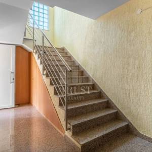 OPATIJA, OPRIČ - Apartmanska kuća za prodaju