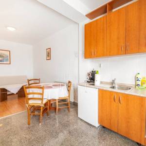 OPATIJA, OPRIČ - Apartmanska kuća za prodaju