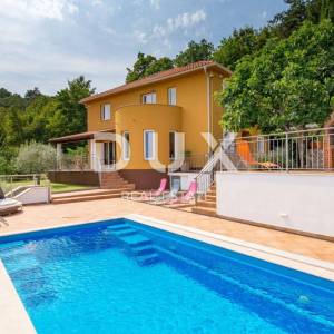 Opatija, Veprinac, samostojeća vila, 200 m2, bazen, igralište, pogled na Kvarner