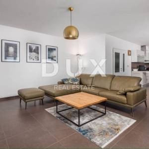 Opatija, Veprinac, samostojeća vila, 200 m2, bazen, igralište, pogled na Kvarner