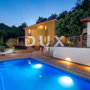Opatija, Veprinac, samostojeća vila, 200 m2, bazen, igralište, pogled na Kvarner