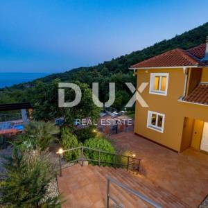 Opatija, Veprinac, samostojeća vila, 200 m2, bazen, igralište, pogled na Kvarner