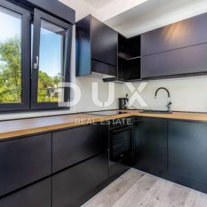 Otok Krk, Dobrinj, samostojeća kuća, 167 m2, novogradnja, bazen