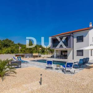 Otok Krk, Dobrinj, samostojeća kuća, 167 m2, novogradnja, bazen