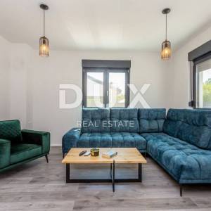 Otok Krk, Dobrinj, samostojeća kuća, 167 m2, novogradnja, bazen