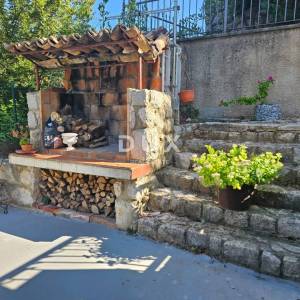 OTOK KRK, NJIVICE - Apartman sa velikom terasom u blizini mora