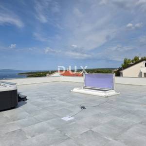 OTOK RAB, BANJOL - Luksuzni PENTHOUSE s 360° pogledom