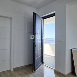 OTOK RAB, BANJOL - Luksuzni PENTHOUSE s 360° pogledom