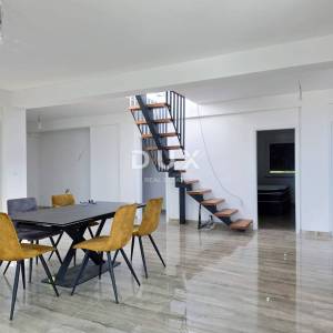 OTOK RAB, BANJOL - Luksuzni PENTHOUSE s 360° pogledom