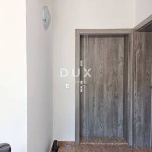 OTOK RAB, BANJOL - PRILIKA! Stan u prizemlju, 1S+DB + PARKING + 250m od mora