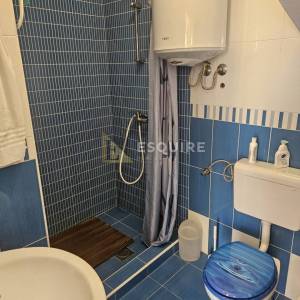 PAG - KOŠLJUN - Dvosobni dvoetažni stan s bazenom - 99m2