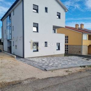 PAG - MANDRE Trosoban apartman s pogledom na more - 117m2